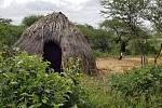 Takto vypadá vesnice Hadzů v africké Tanzanii.