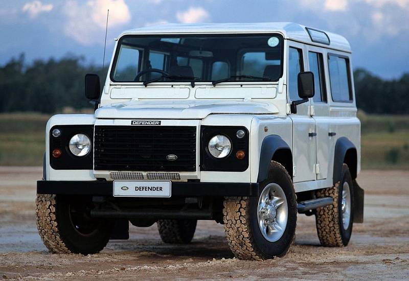 Land Rover Defender.