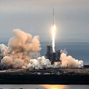 Z mysu Canaveral odstartovala raketa Falcon 9 společnosti SpaceX