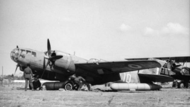 Letadlo vichistické Francie, které padlo do rukou Spojenců, Allepo 1941