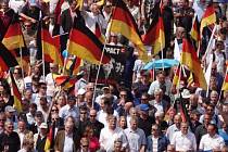 Demonstrace krajně pravicové AfD v Berlíně
