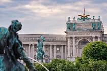 Hofburg je palácový komplex v centru Vídně.
