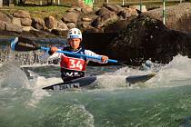 Finále Světového poháru ve vodním slalomu, 7. listopadu 2020 v Pau. Český kajakář Tomáš Zima skončil druhý.
