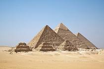 Egyptské pyramidy v Gíze jsou jediným dochovaným divem světa.