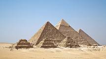 Egyptské pyramidy v Gíze jsou jediným dochovaným divem světa.