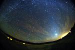 O víkendu bude vidět meteorický roj Orionidy spojený s Halleyovou kometou