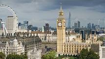 Rozmanitost a skvělá gastronomie - to jsou přednosti, které vystřelily Londýn mezi top destinace roku 2022, seznam připravil portál TripAdvisor. Na snímku londýnské panorama a nejvýznamnější památky a turistické atrakce - zleva: London Eye, Big Ben, v poz