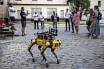 Zástupci pro digitální technologie ze Stálých zastoupení členských zemí při EU v Bruselu navštívili robotický tým Fakulty elektrotechnické ČVUT 14. července v Praze