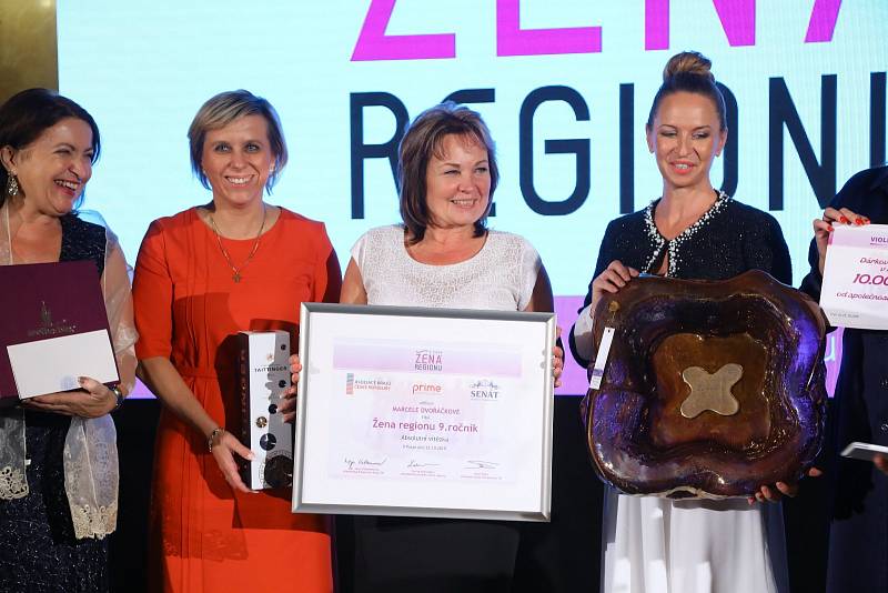 Zleva Miluše Horská, Jana Mračková Vildumetzová, vítězka Marcela Dvořáčková a Gordana Turuk