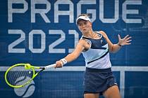 Barbora Krejčíková ve čtvrtfinále Prague Open 2021.
