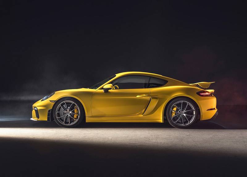 Porsche 718 Cayman GT4