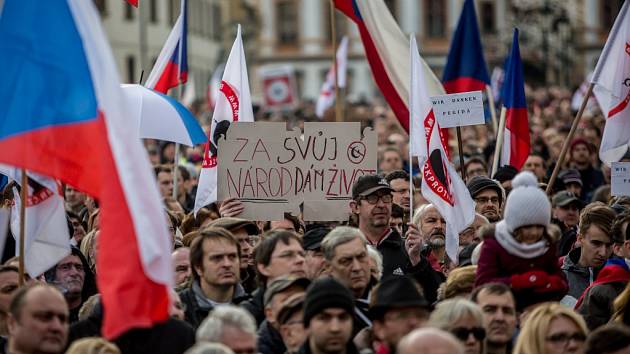 Deník.cz | Demonstrace v Praze a v Brně | fotogalerie