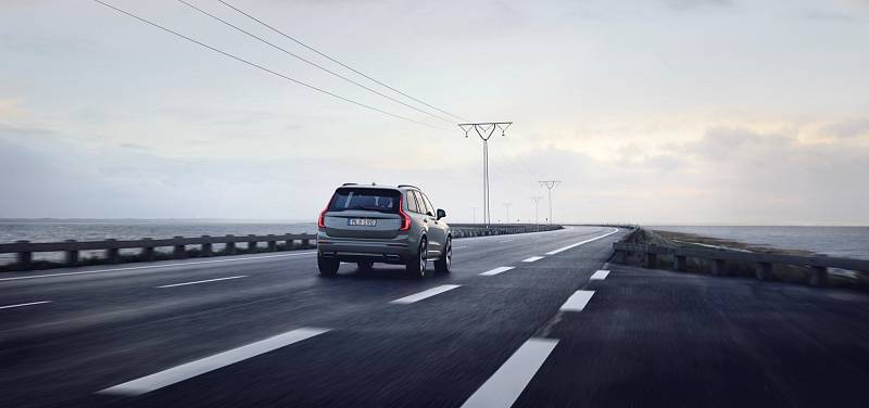 Moderniované Volvo XC90 (2020)