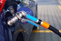 Čeští řidiči dávají u alternativních paliv přednost pohonu na autoplyn, známým pod označením LPG. Důvod? Je levnější.
