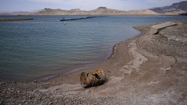 Jezero Mead vydalo barel, ve kterém byly lidské ostatky.