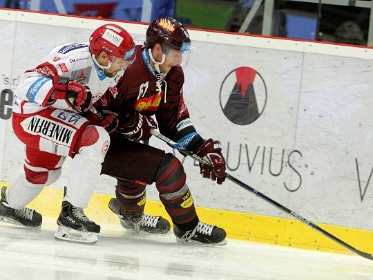 17. kolo extraligy: Třinec - Sparta 3:2