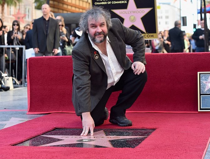 Režisér Peter Jackson u své hvězdy na chodníku slávy