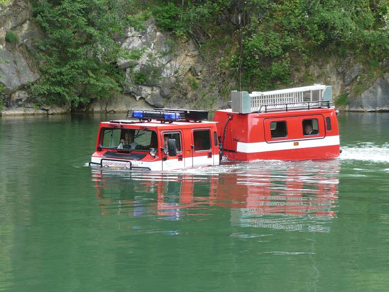 Hägglunds Bandvagn 206 v akci