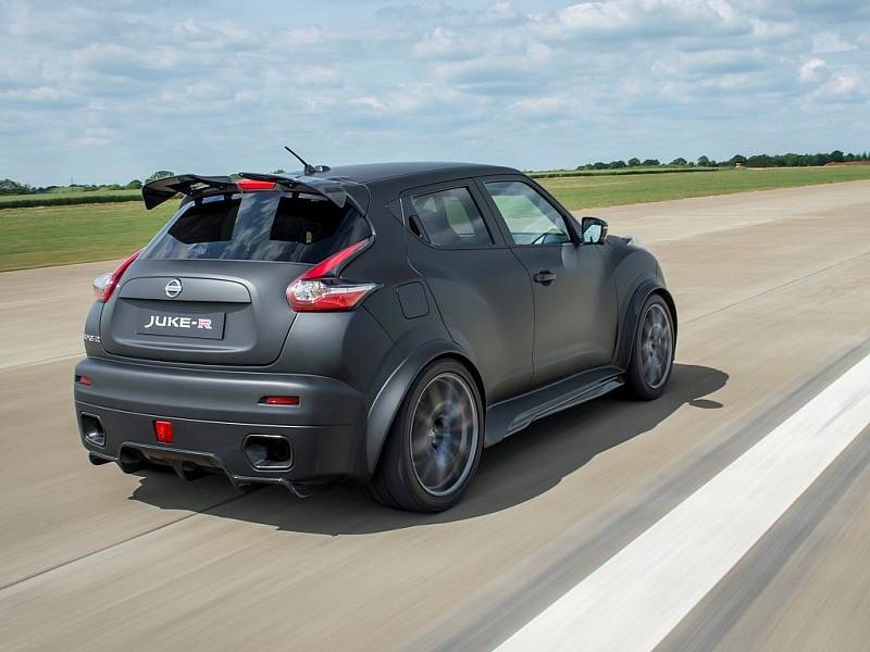 Nissan Juke-R 2.0.