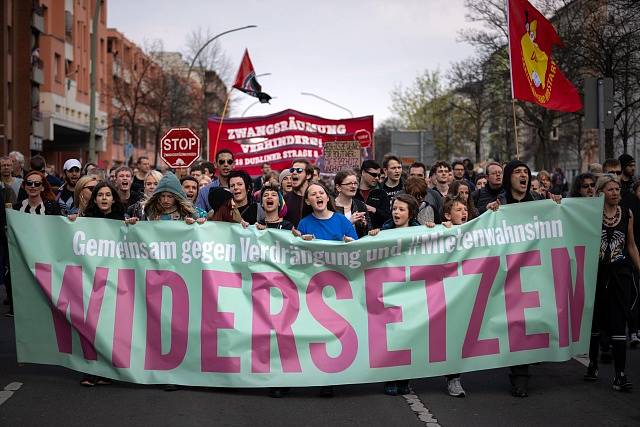 Protesty v Berlíně proti vysokým nájmům.