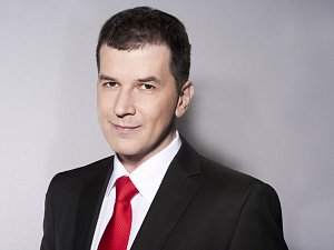 Moderátor zpravodajství České televize Jakub Železný.