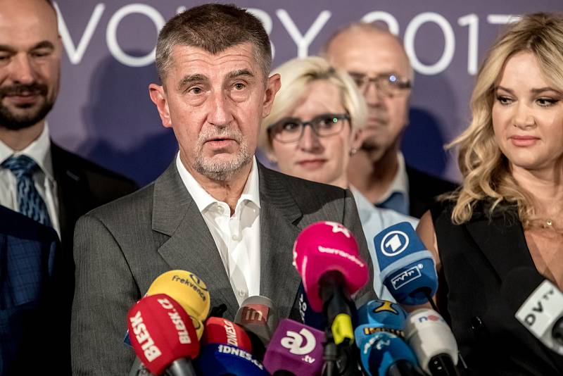 Sledování výsledků parlamentních voleb ve štábu ANO, 21. října v Praze. Babis