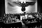 Hitler oznamuje 11. prosince 1941 Říšskému sněmu, že Německo vyhlašuje válku Spojeným státům