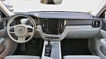 Volvo V60.