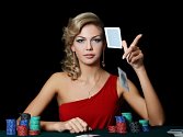 Poker jako ideální hra do společnosti.