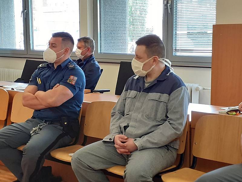 Imrich Vankó si od soudu kvůli těžkému ublížení na zdraví odnesl osm let, spolupachatelka Petra Hrzánová podmínku. 