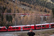 Nejdelší osobní vlak na světě jezdí ve Švýcarsku