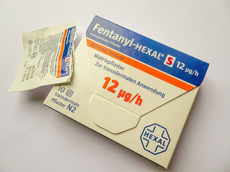 Fentanyl měl Soně pomoci, ale teď jí bolesti i způsobuje.