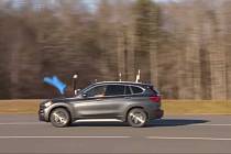 Test autonomního brzdění vozů SUV