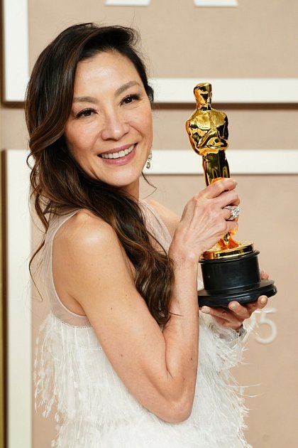 Michelle Yeoh, držitelka ceny za nejlepší herecký výkon v hlavní roli za film Všechno, všude, najednou.