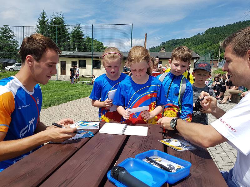 Kroužky jsou kvůli covidu v krizi, děti nechtějí sportovat.