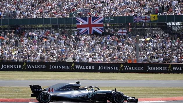 Úřadující šampión F1 Lewis Hamilton během letošní Velké ceny Velké Británie na okruhu v Silverstone