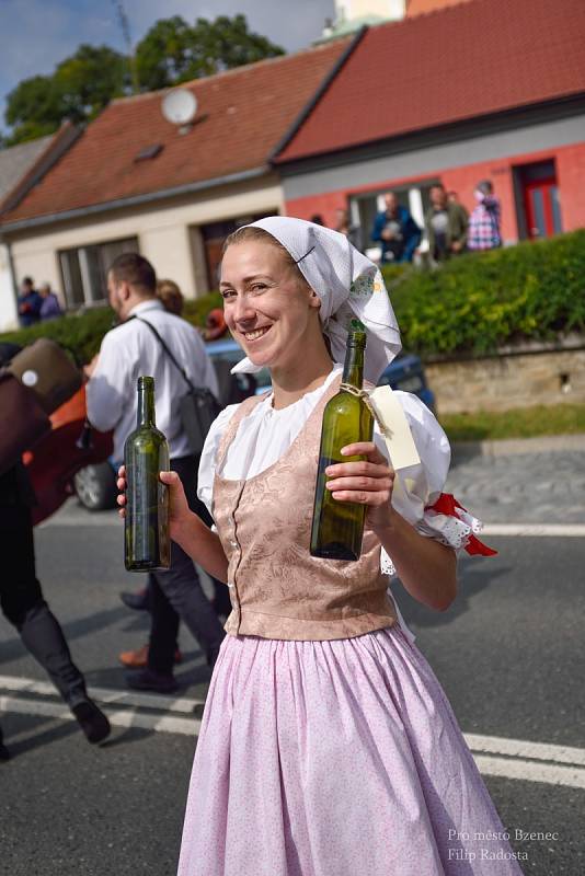 Bzenecké krojované vinobraní