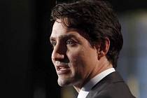 Kanadský premiér Justin Trudeau se ve středu z tribuny parlamentu omluvil za vládní rozhodnutí z roku 1914, v jehož důsledku musela od kanadských břehů odplout loď se stovkami uprchlíků z jižní Asie.