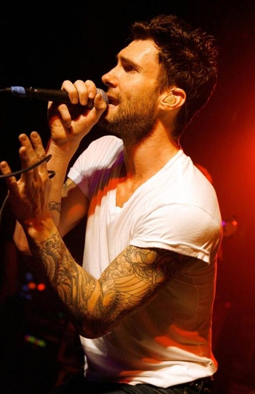 Zpěvák americké skupiny Maroon 5 Adam Levine.