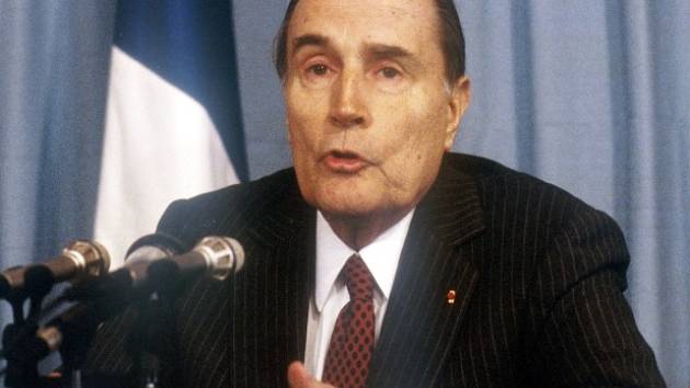 L’ancien président Mitterrand aurait mis fin à ses souffrances par une injection