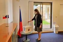 Na českém generálním konzulátu v Sydney se 8. října 2021 otevřela volební místnost pro krajany, kteří se účastní voleb do Poslanecké sněmovny Parlamentu ČR