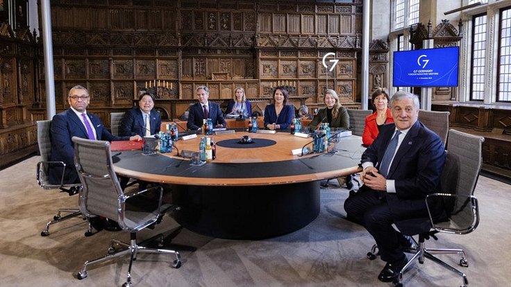 Jednání G7. Na snímku zleva James Cleverly, Jošimasa Hajaši, Antony Blinken, Annalena Baerbocková, Melanie Jolyová, Catherine Colonnová a Antonio Tajani v Münsteru 4. listopradu 2022