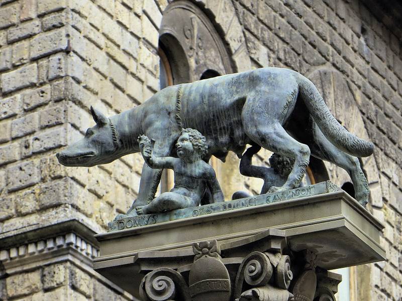 Romulus a Remus byli podle pověsti dvojčata, která založila Řím.