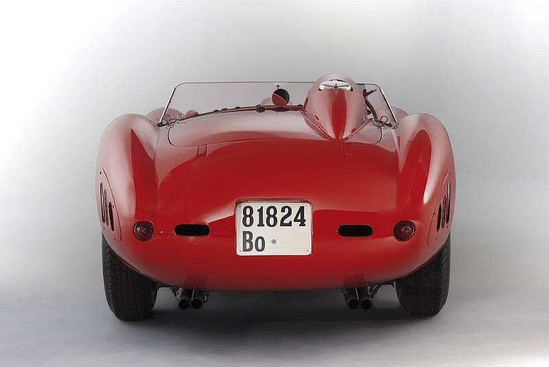 Ferrari 335 S Spider Scaglietti z roku 1957.