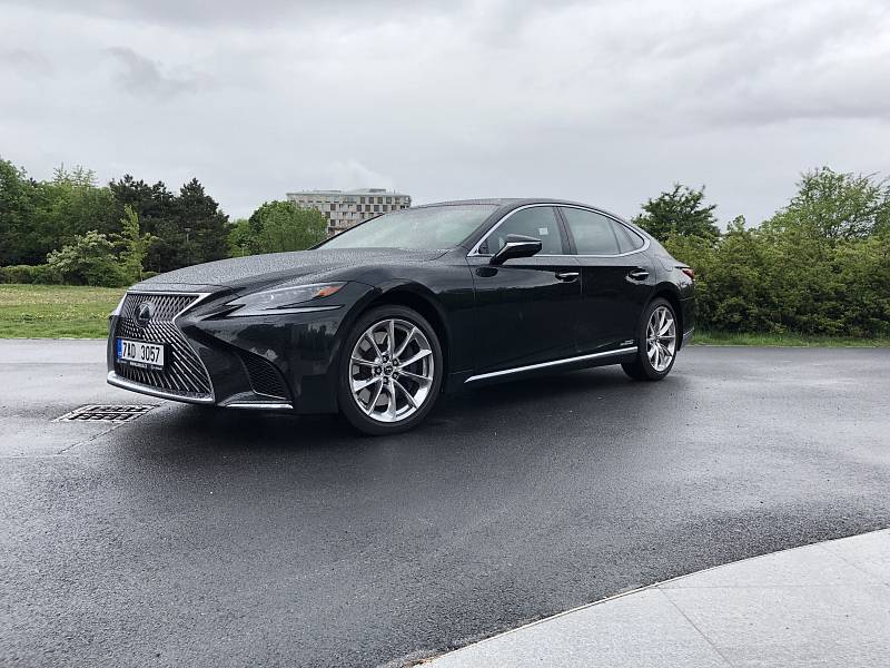 Test Lexus LS 500h Superior: To nejlepší ze Země vycházejícího slunce