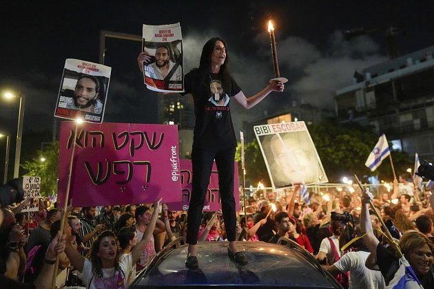 Desetitisíce lidí v Izraeli znovu vyšly do ulic. Protestují proti Netanjahuovi