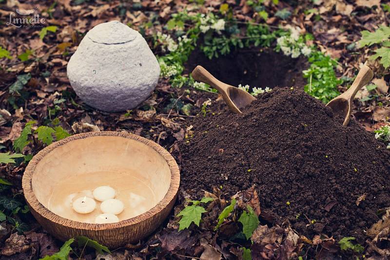 Les vzpomínek v Praze se stal pilotním projektem přírodního hřbitova u nás