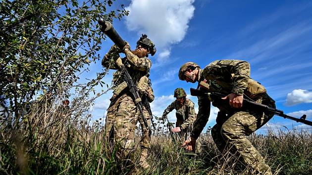 Ukrajině pomáhají ve válce proti Rusku i cizinecké legie. Ilustrační foto.