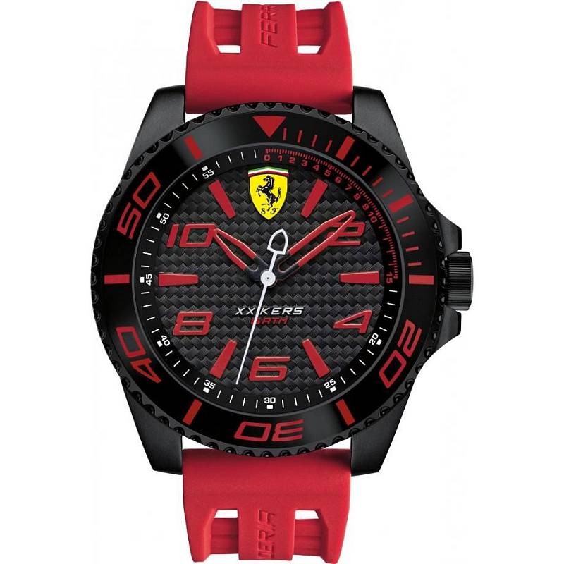 Hodinky Scuderia Ferrari. Cena: 2 500 Kč