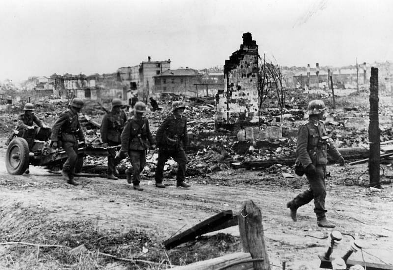Němci obsazují Stalingrad
